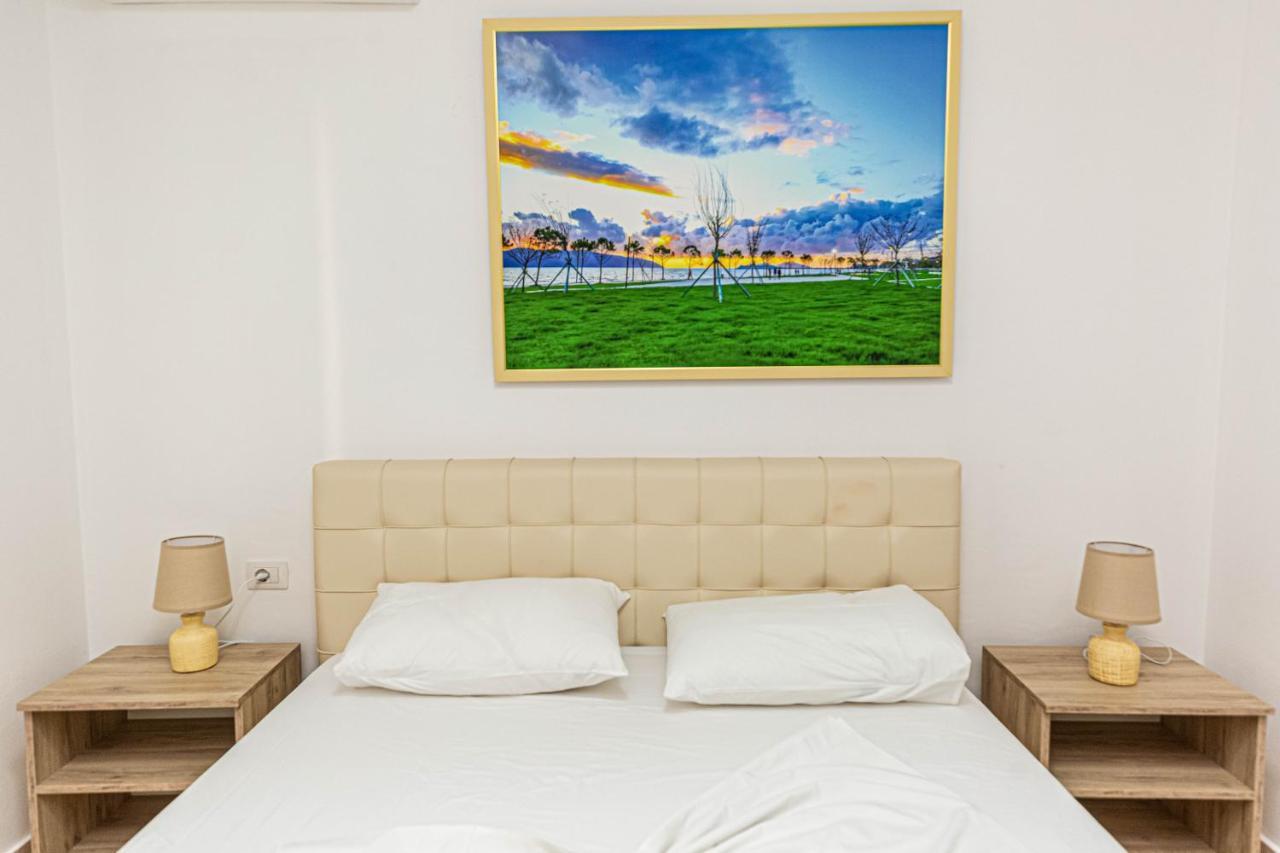 Jordan'S Hotel Vlorë Exterior foto